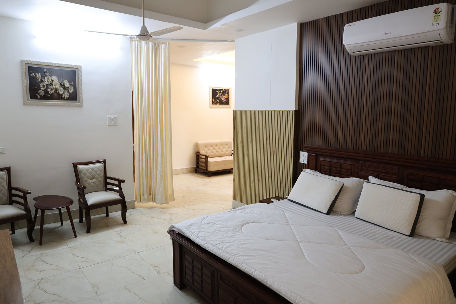 VIP Room 205