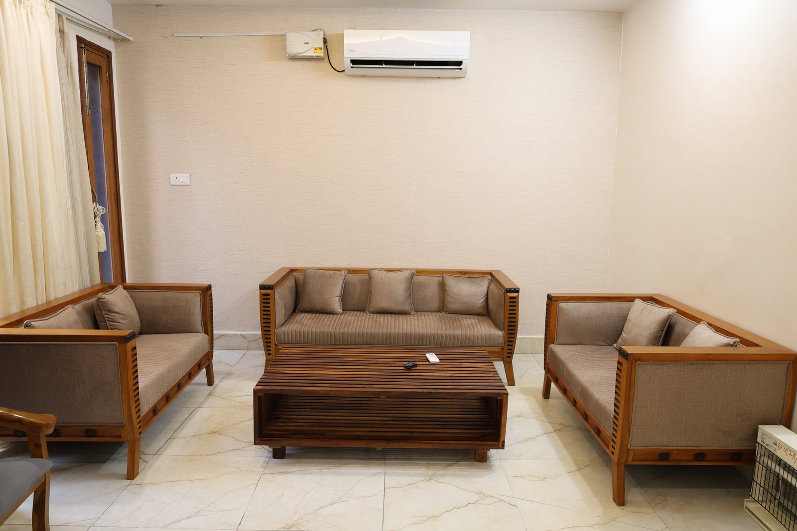 VIP Room 207